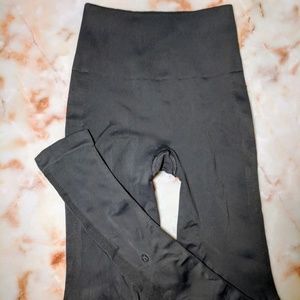 Lululemon full length zone in leggings size 4-6